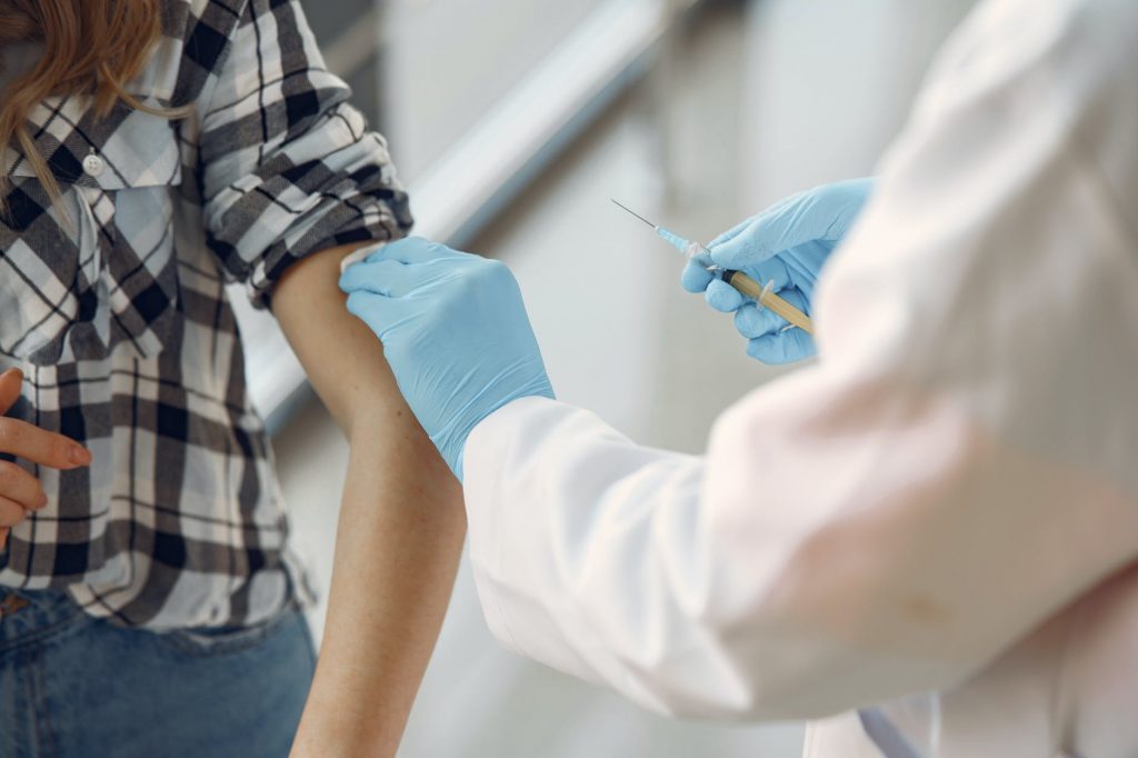 In this blog we will discuss how COVID-19 impacted 2020 stock market trends, and the issues surrounding the question of whether the vaccine is likely to reverse pandemic stock market trends in 2021.